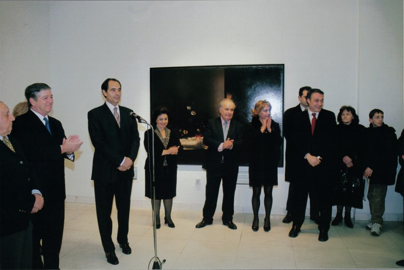 2004 - Con el Príncipe Alexander y el Embajador de España, inaugurando su exposición en la Academia Serbia de las Ciencias y las Artes, en Belgrado